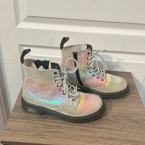 DR MARTENS PASCAL JUNIOR 1460 GIRLS MULTICOLOR RAINBOW BOOTS SIZE 3 - Picture 3 of 8